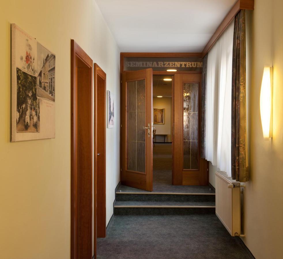 Hotel Hallerhof Бад-Халль Экстерьер фото