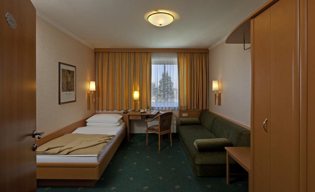 Hotel Hallerhof Бад-Халль Экстерьер фото